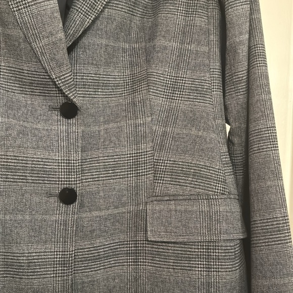 CALVIN KLEIN grey plaid ladies classic two button blazer -Sz.12 like new - Picture 4 of 9